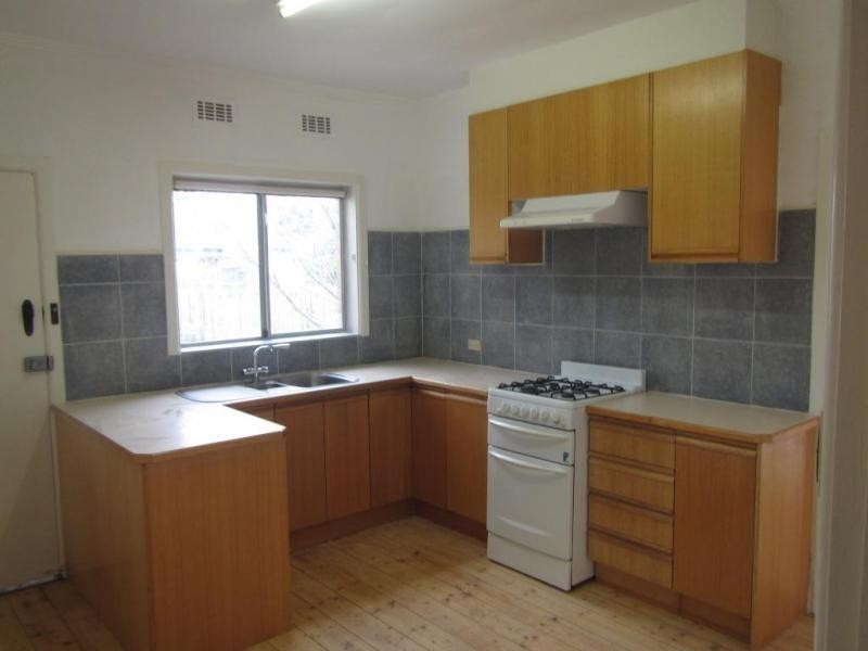 6 PARK STREET, Seaford VIC 3198