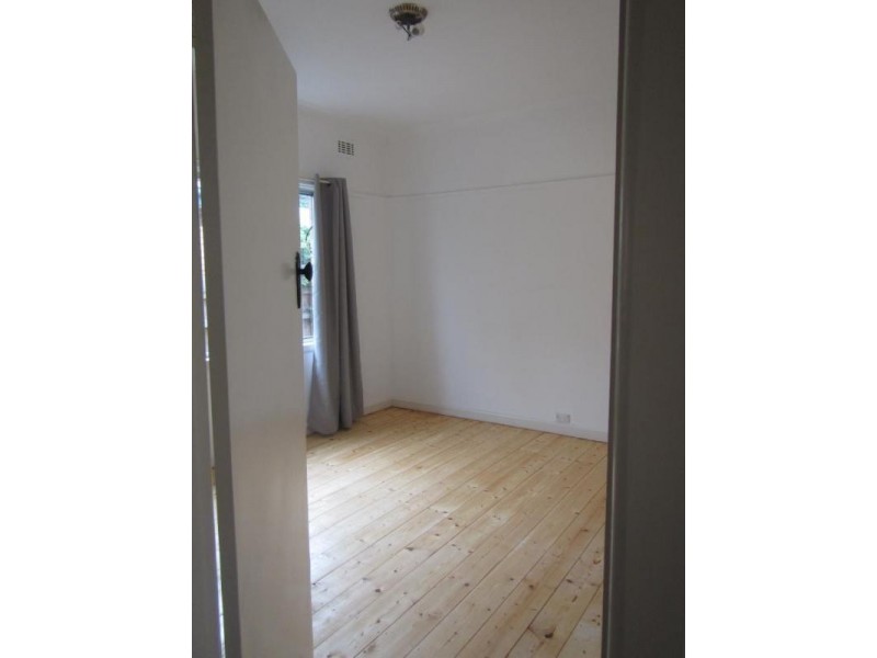 6 PARK STREET, Seaford VIC 3198