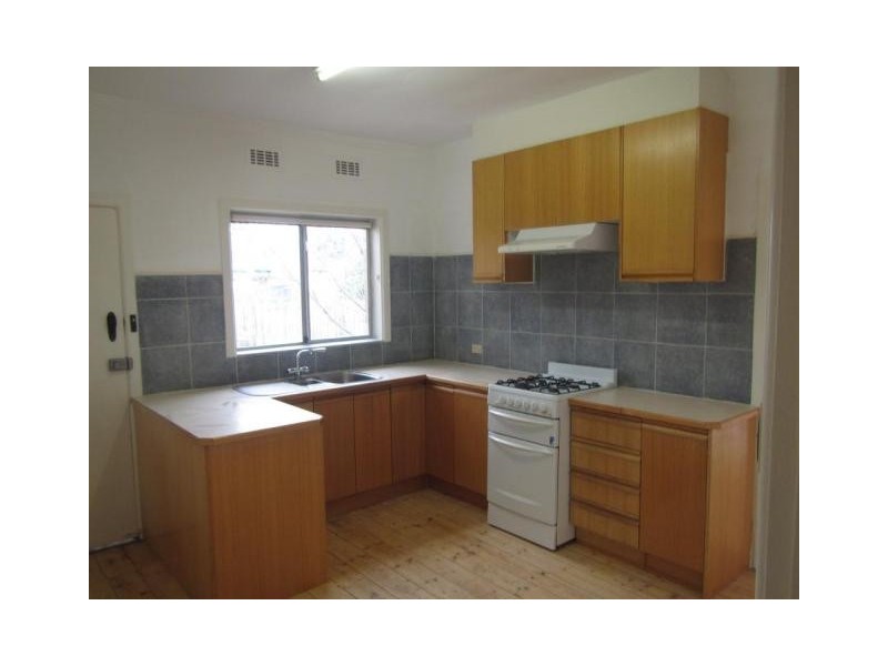 6 PARK STREET, Seaford VIC 3198