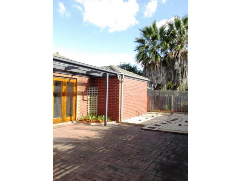 28 WATERDALE PLACE, Aspendale Gardens VIC 3195
