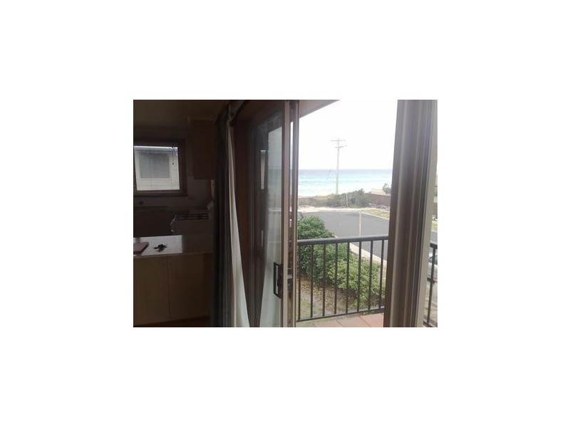 2/8 BANK ROAD, Edithvale VIC 3196