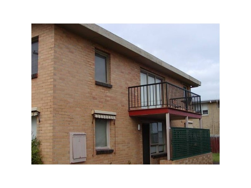 2/8 BANK ROAD, Edithvale VIC 3196