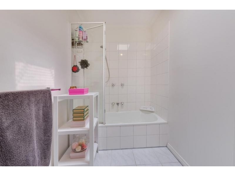 4/114 Warren Road, Mordialloc VIC 3195