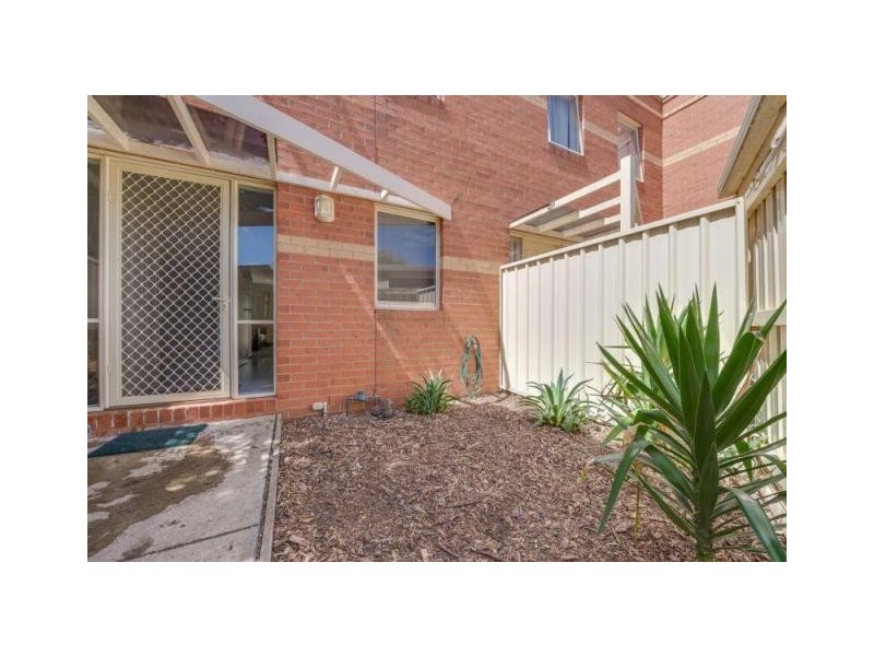 4/114 WARREN ROAD, Mordialloc VIC 3195