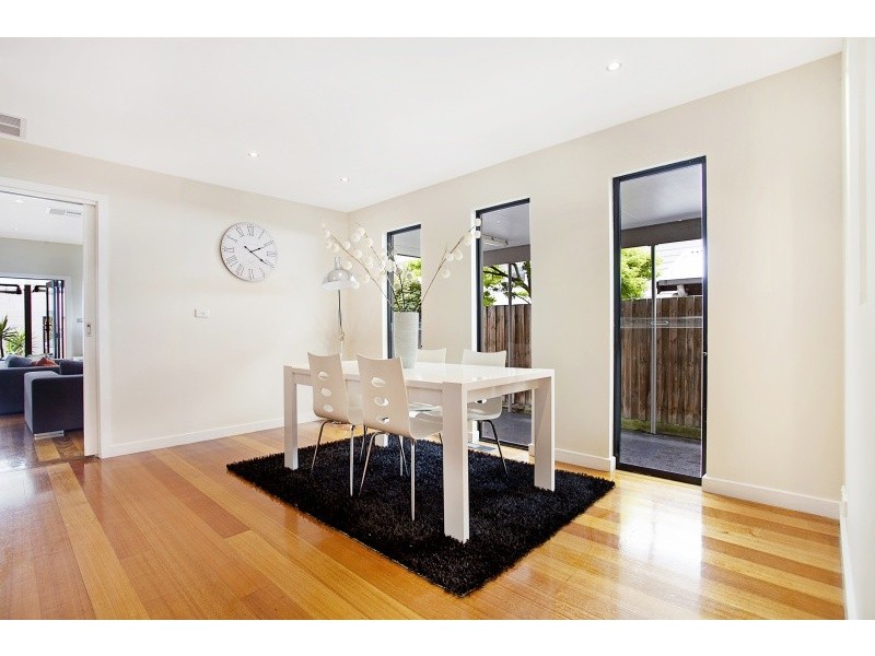 8 Fourth Avenue, Aspendale VIC 3195