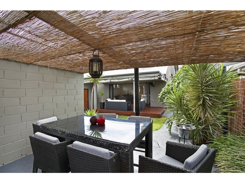 8 Fourth Avenue, Aspendale VIC 3195