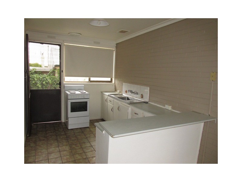 1/2 ASHMORE AVENUE, Mordialloc VIC 3195