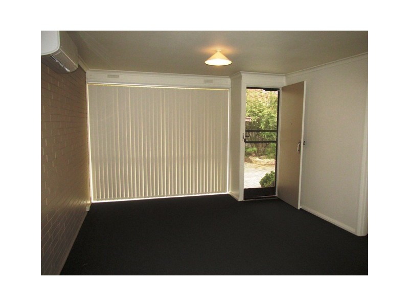 1/2 ASHMORE AVENUE, Mordialloc VIC 3195