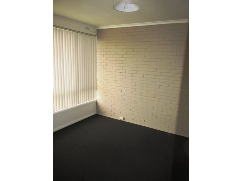 1/2 ASHMORE AVENUE, Mordialloc VIC 3195