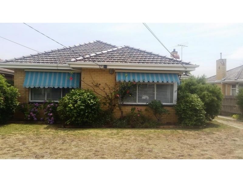 37 CATHERINE ROAD, Bentleigh East VIC 3165