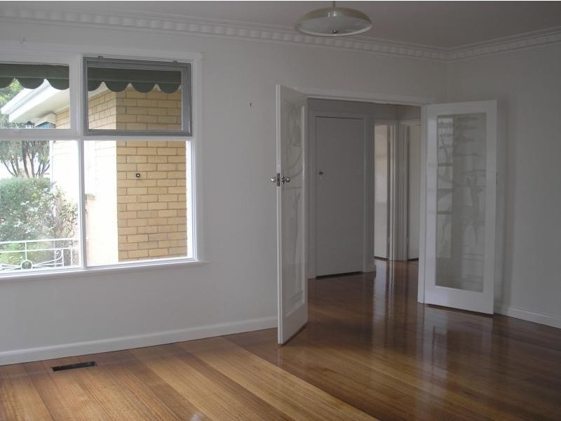 37 CATHERINE ROAD, Bentleigh East VIC 3165