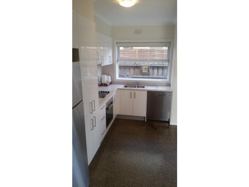 4/11 MCDONALD STREET, Mordialloc VIC 3195