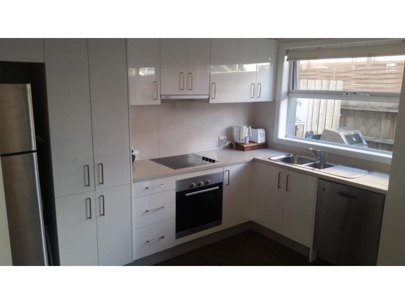4/11 MCDONALD STREET, Mordialloc VIC 3195