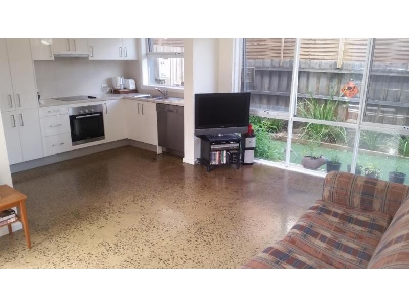 4/11 MCDONALD STREET, Mordialloc VIC 3195