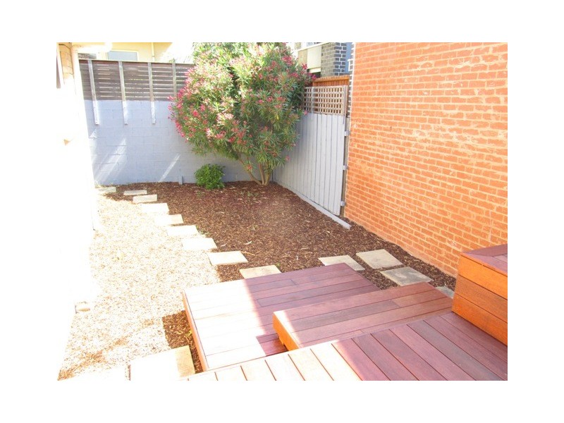 2/3 RENNISON STREET, Parkdale VIC 3195