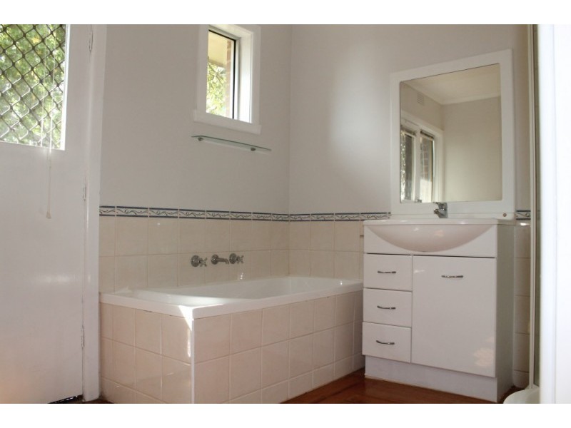 6/23-25 OLIVE GROVE, Parkdale VIC 3195