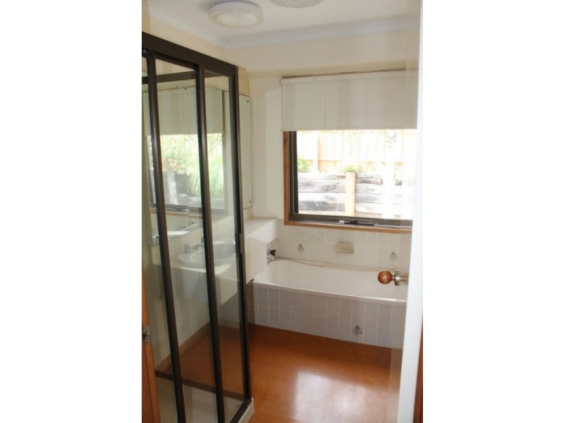 1/2 LABURNUM STREET, Parkdale VIC 3195