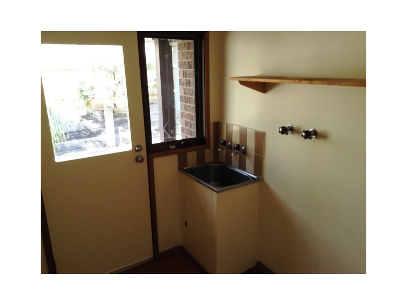 1/2 LABURNUM STREET, Parkdale VIC 3195