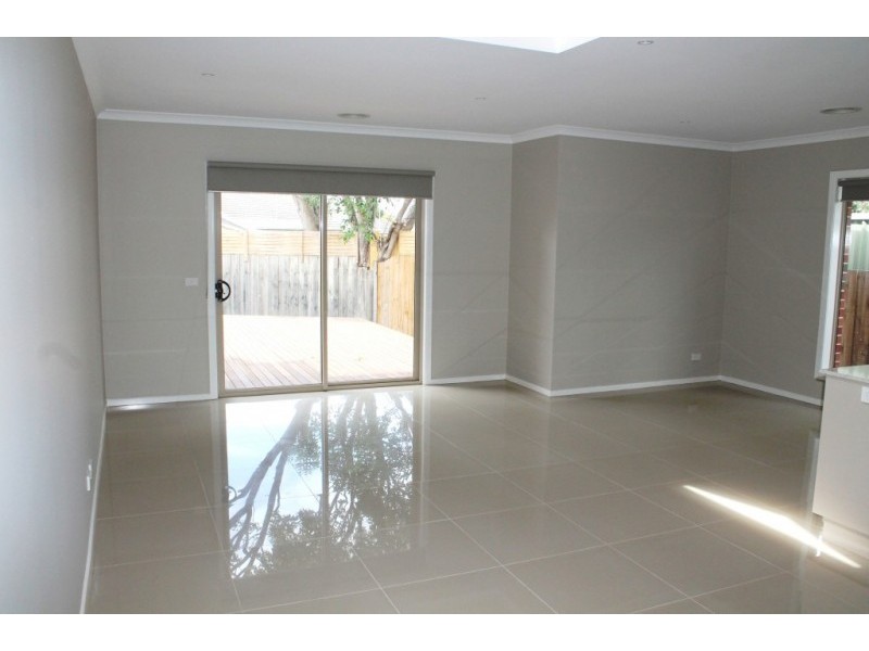 2/6 LORRAINE STREET, Cheltenham VIC 3192