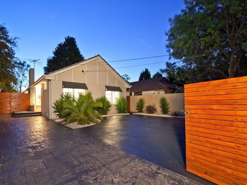 60 EMMA STREET, Carrum VIC 3197