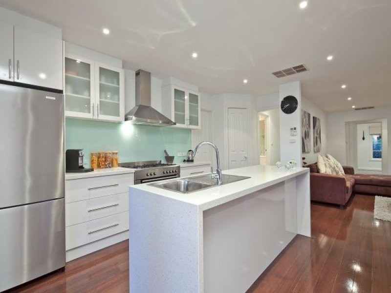 60 EMMA STREET, Carrum VIC 3197