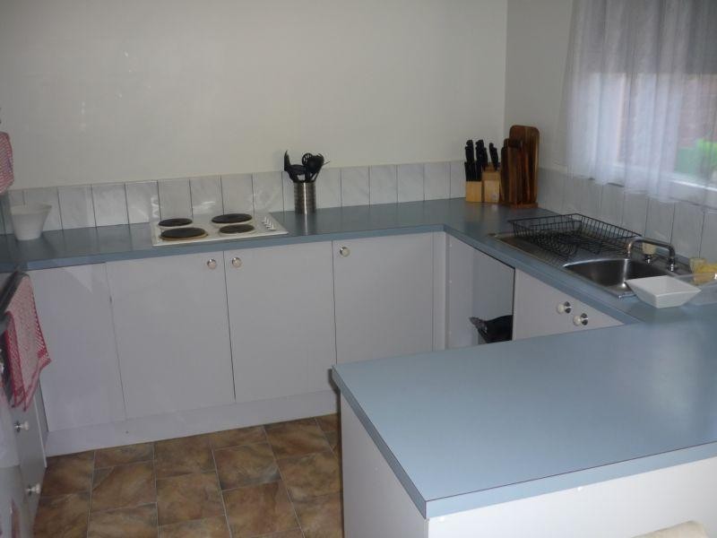 2/82 ALBERT STREET, Mordialloc VIC 3195