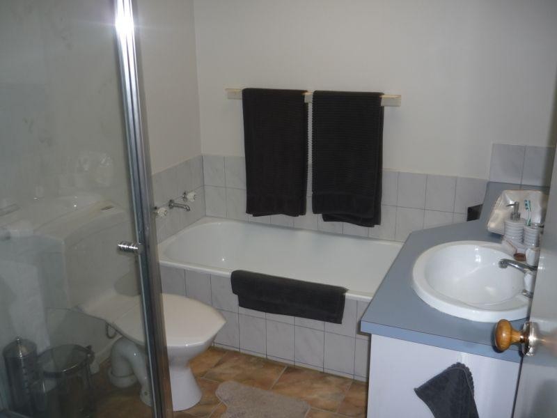 2/82 ALBERT STREET, Mordialloc VIC 3195