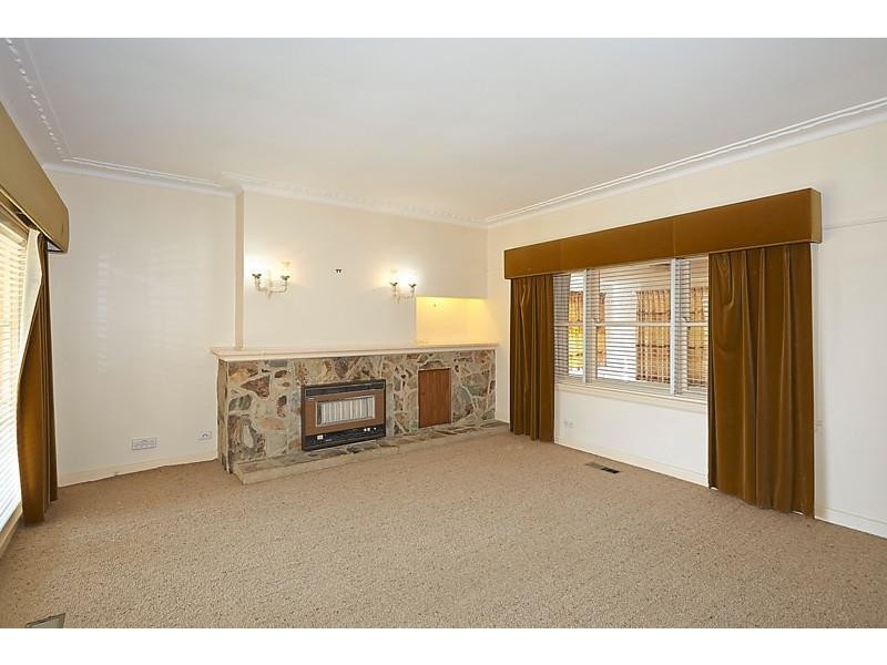 26 HERBERT STREET, Parkdale VIC 3195