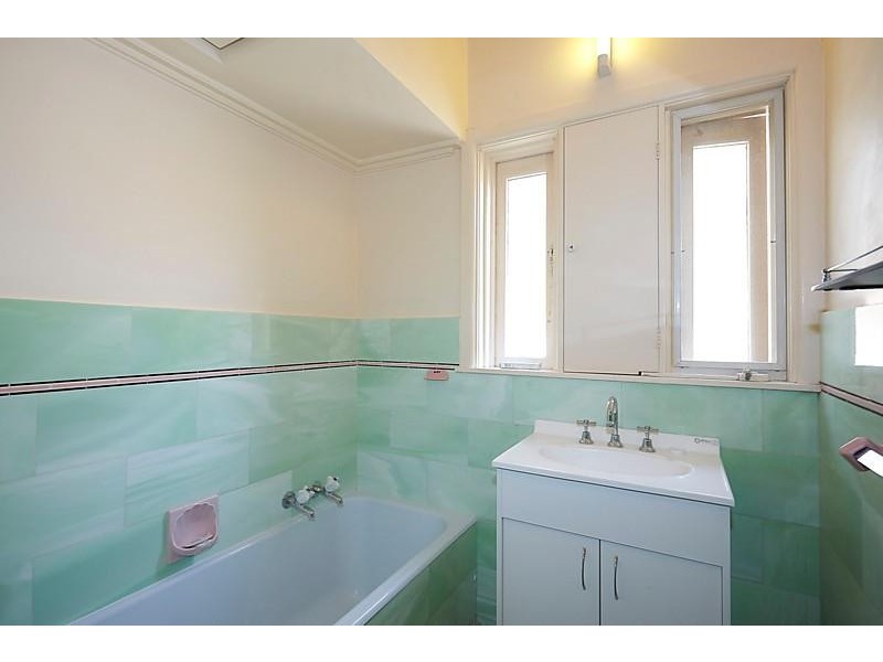 26 HERBERT STREET, Parkdale VIC 3195