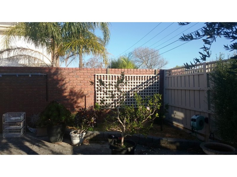 1/8 EDITH STREET, Mordialloc VIC 3195