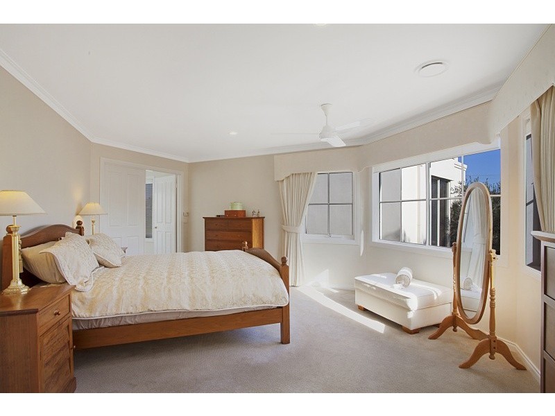 2/194 Beach Road, Mordialloc VIC 3195