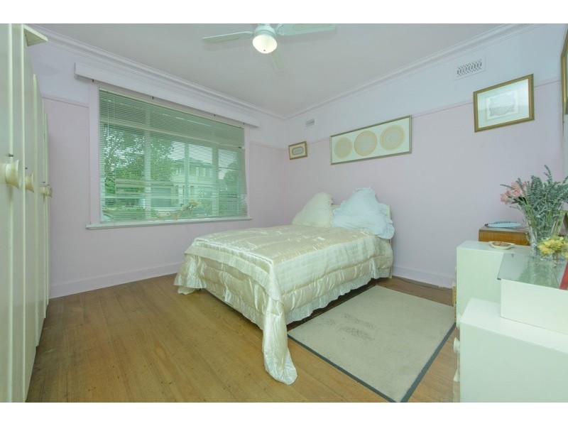 14 Lorraine Street, Cheltenham VIC 3192