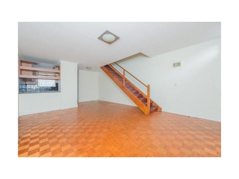 2/31 WHITE STREET, Parkdale VIC 3195