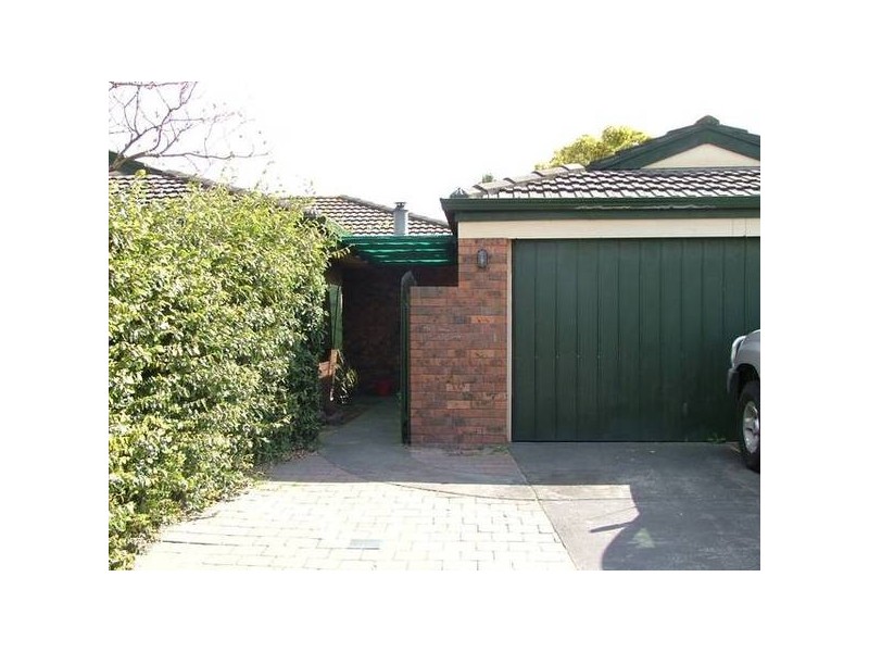 28 RIVETTE STREET, Mordialloc VIC 3195