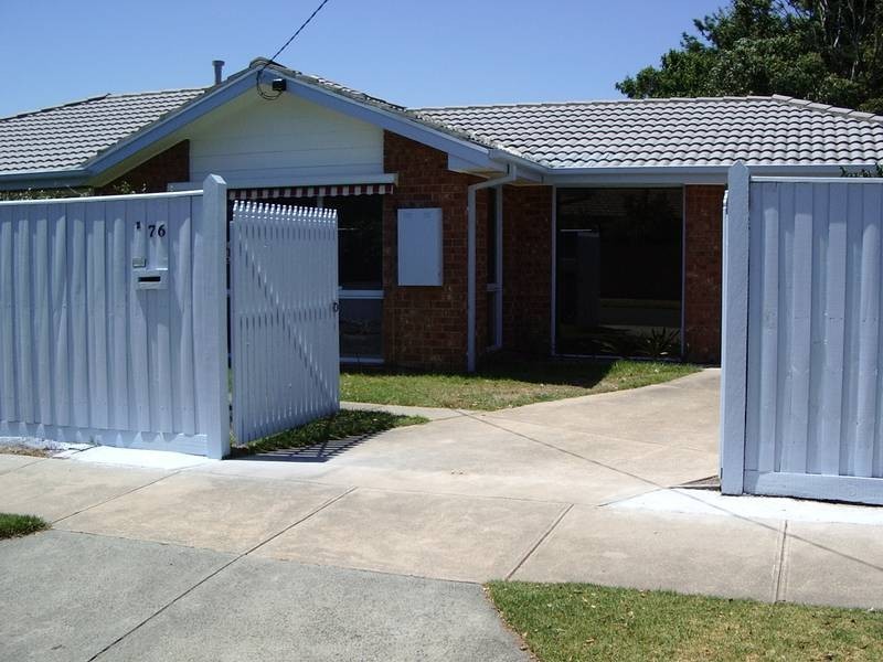 2/76 RAE AVENUE, Edithvale VIC 3196