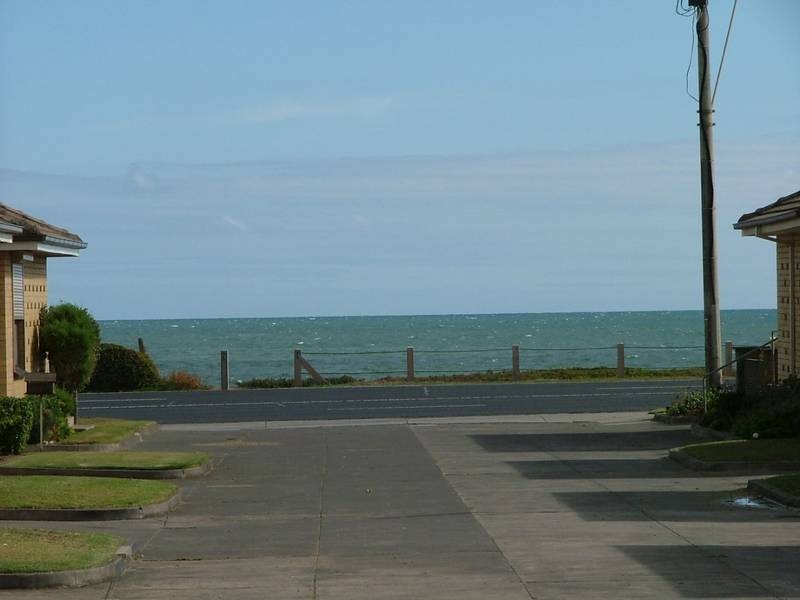 8/137 BEACH ROAD, Parkdale VIC 3195