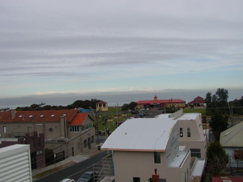 2/7 CENTREWAY, Mordialloc VIC 3195