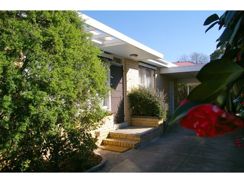 2/1 PETER AVENUE, Parkdale VIC 3195