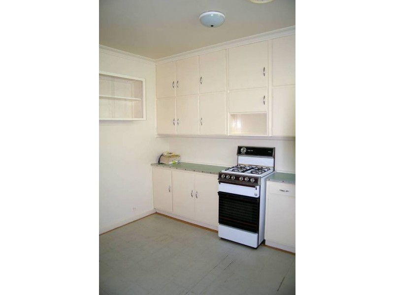 2/1 PETER AVENUE, Parkdale VIC 3195