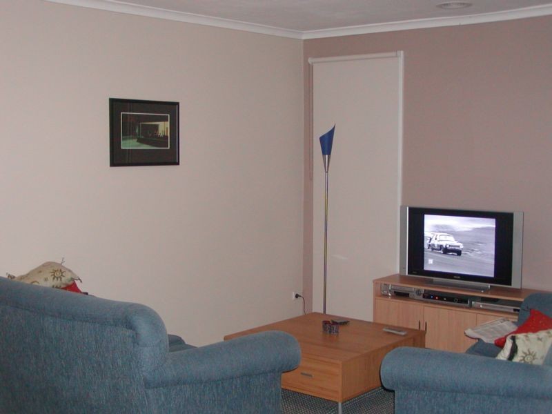 4/2 TEMORA STREET, Mordialloc VIC 3195