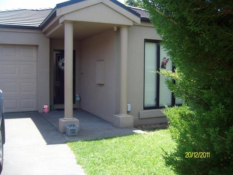 28 ELM GROVE, Parkdale VIC 3195