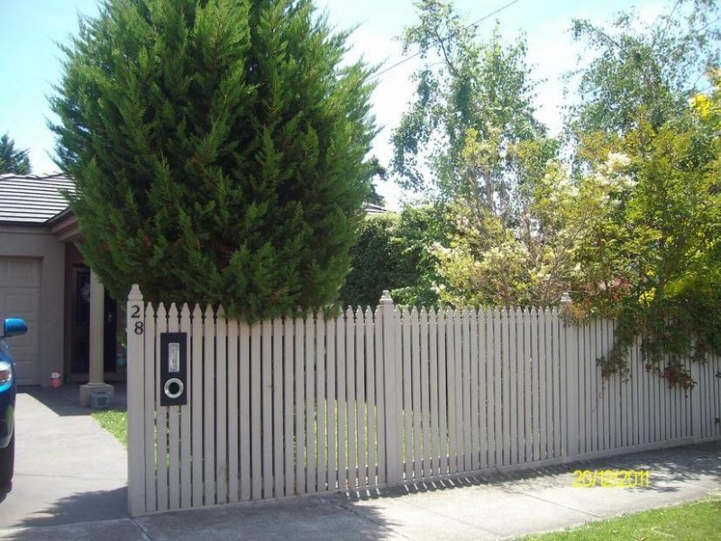 28 ELM GROVE, Parkdale VIC 3195