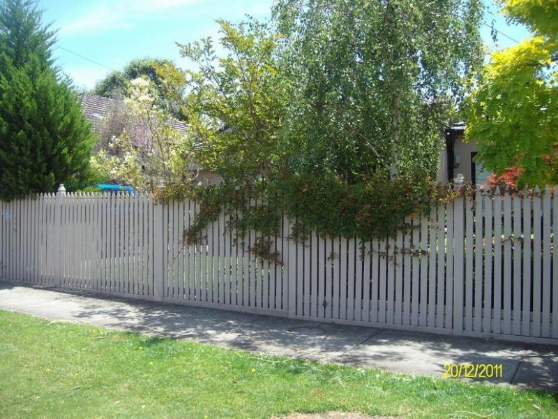28 ELM GROVE, Parkdale VIC 3195