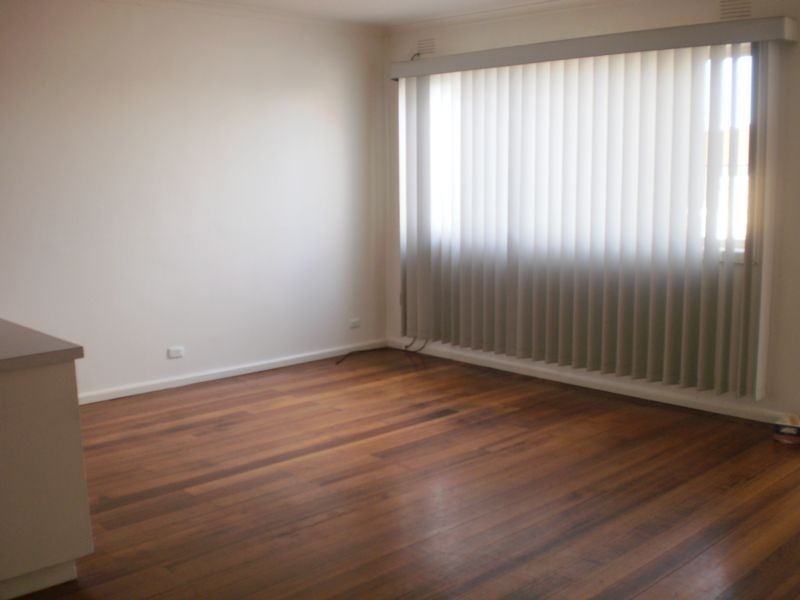 2/574 MAIN STREET, Mordialloc VIC 3195