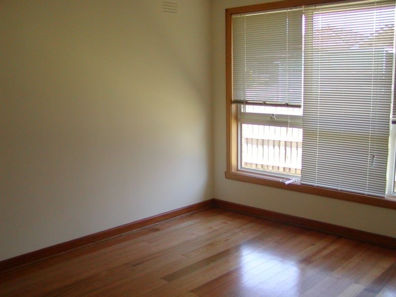 4/8 LABURNUM STREET, Parkdale VIC 3195