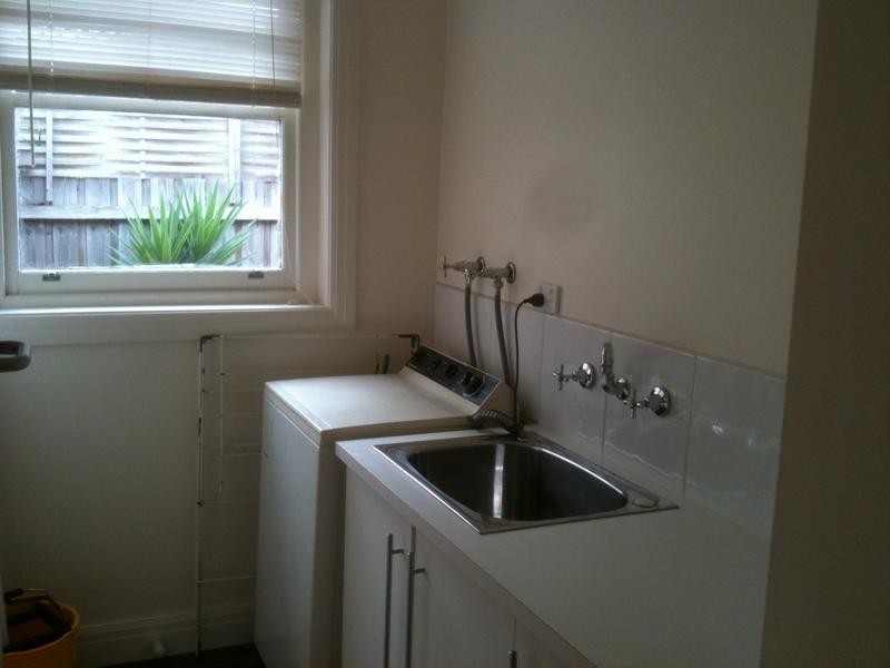 4A MONTGOMERY STREET,, Mordialloc VIC 3195