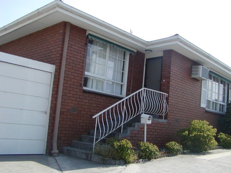 12/18 WARRIGAL ROAD, Parkdale VIC 3195