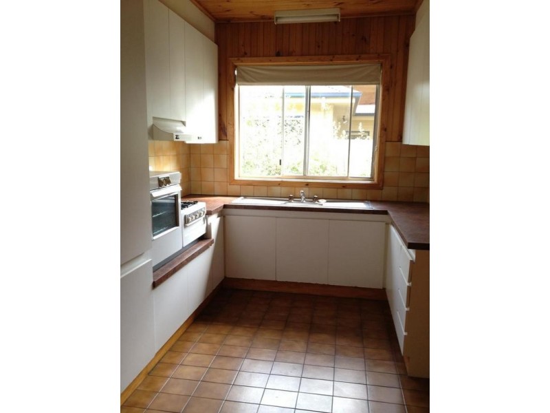 8 Chandler Street, Parkdale VIC 3195