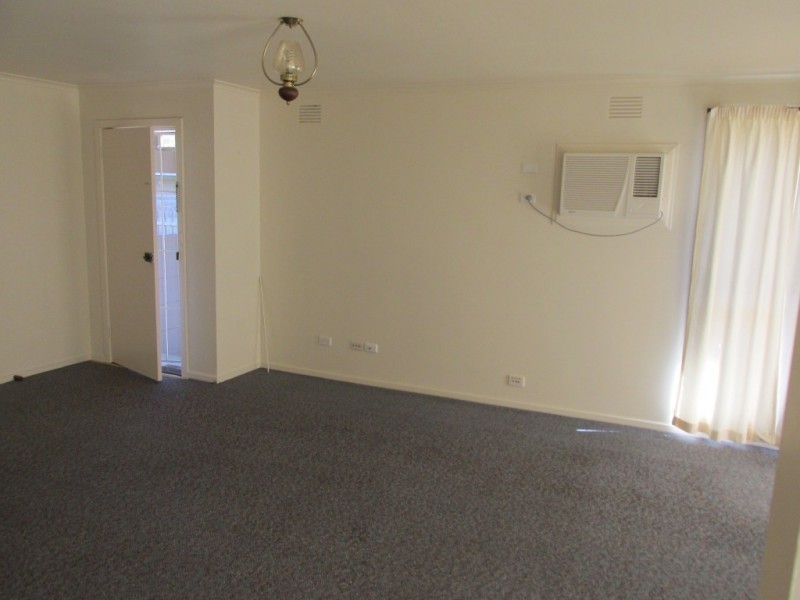 42 BELVEDERE ROAD, Seaford VIC 3198