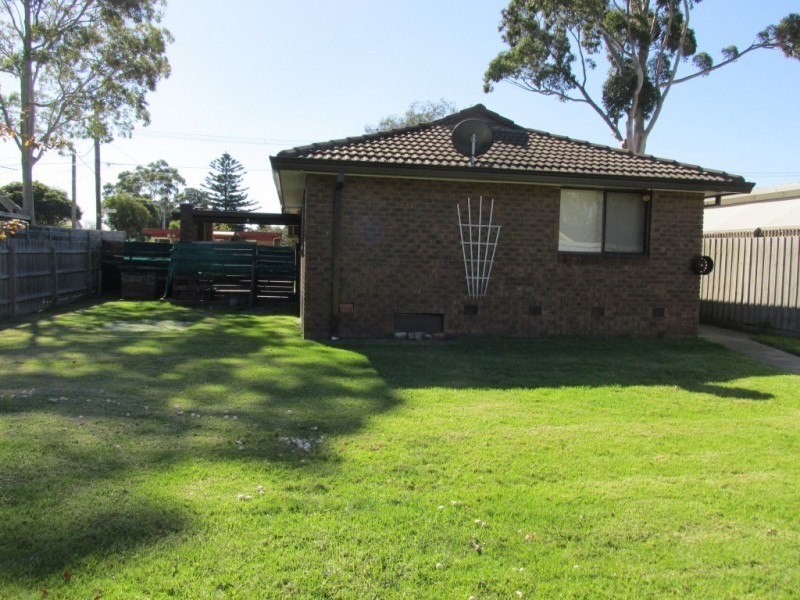 42 BELVEDERE ROAD, Seaford VIC 3198